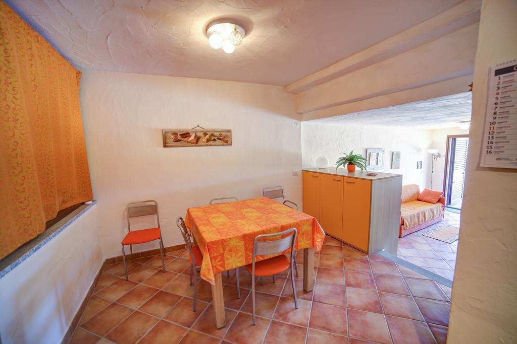 Delia Apartments Сан Теодоро Екстериор снимка