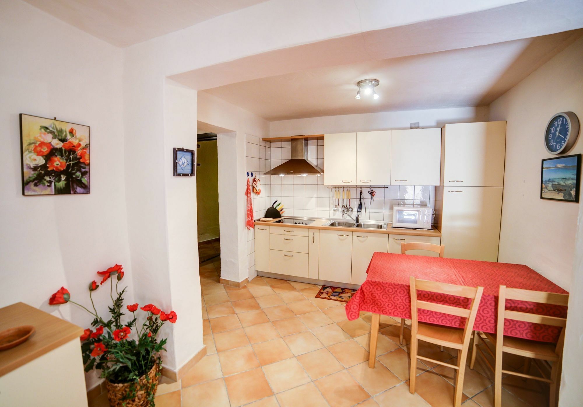 Delia Apartments Сан Теодоро Екстериор снимка
